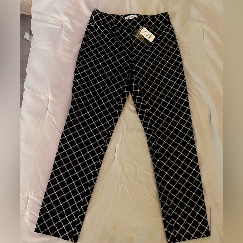 NWT Black & White checkered White House|Black Market Pants